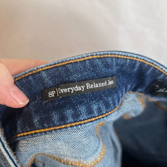 Talbots Everyday Relaxed Denim Jeans Slim Leg Mid Wash Casual Staple Size 8P - Picture 7 of 9